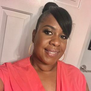 Meet your Posher, Ebony